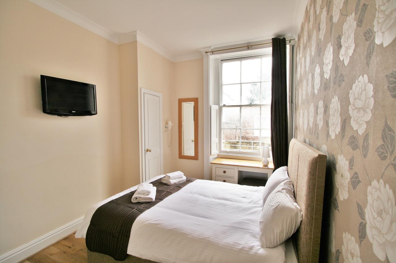 צ'לטנהם Central Studios Gloucester Place By Roomsbooked מראה חיצוני תמונה